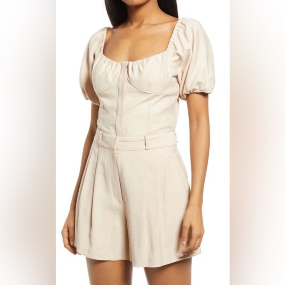 NWT - Wayf Tan Pleated Shorts - Size XS - SHORTS ONLY